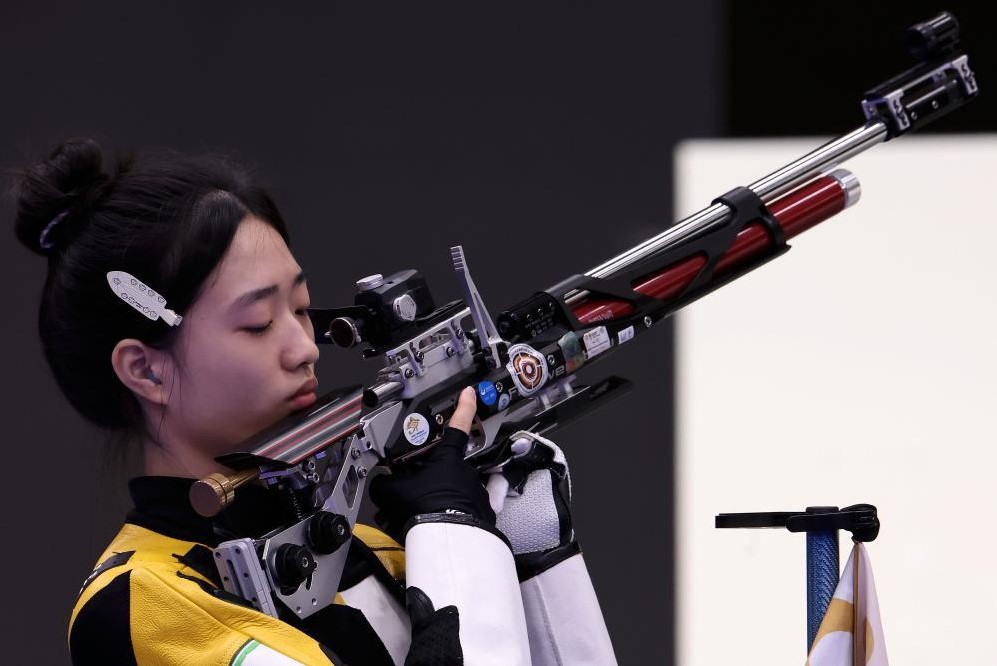 包含韩国射击选手发挥出色，斩获铜牌的词条