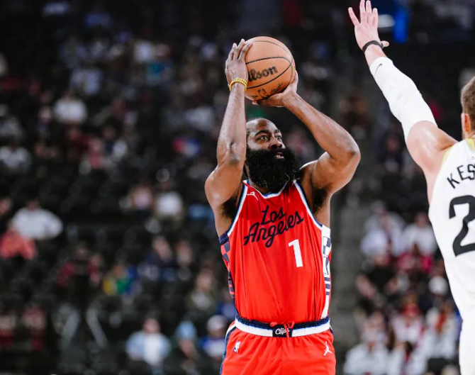 米兰足球官网-NBA巨星生涯回顾传播热播，粉丝疯狂追捧的简单介绍